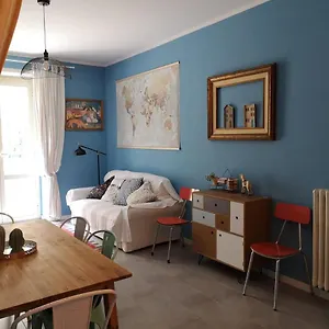 Interno Otto , Roma Italia